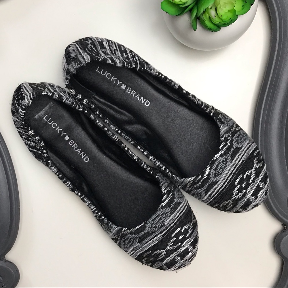 NEW Lucky Brand Aztec Flat Black Gray Silver 8M